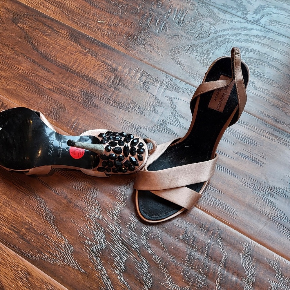 Shoes - Picture 7 of 12